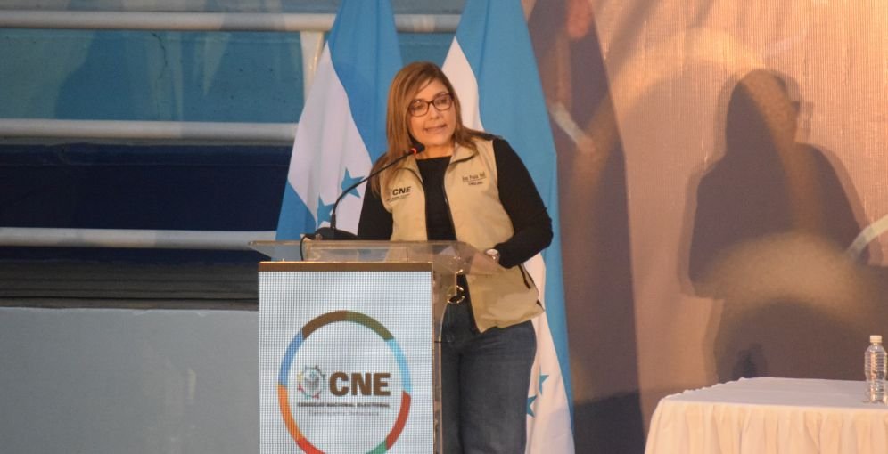 Ana Paola Hall condena sabotaje al CNE: «No es aceptable que por la fuerza se impida un acto público» 1 Ana Paola Hall 1 1