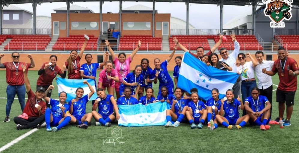CDF Under logra el tercer lugar centroamericano femenino 2025 1 CD Under tercer lugar centroamericano femenino