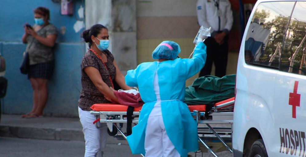 Salud reporta aumento de casos respiratorios: 2 muertes por COVID-19 y 4 por influenza en 2024 1 COVID 1