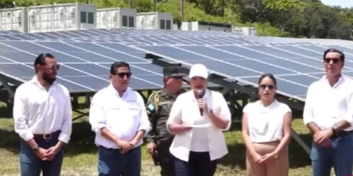 Presidenta Castro se burla del ataque a consejeras del CNE: “Hubo un show”, dice entre risas 1 Captura de pantalla 28