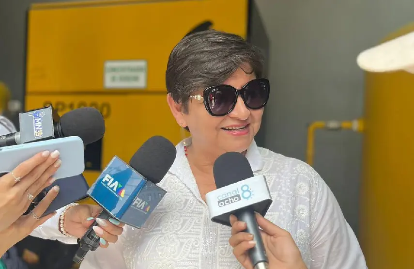 Hospital del IHSS en La Ceiba será licitado por los bancos, confirma ministra de Salud 1 Carla Paredes 1 1.jpg