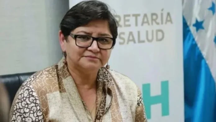 Ministra de Salud justifica censura a periodistas y acusa “abuso” de la libertad de expresión 1 Carla Paredes