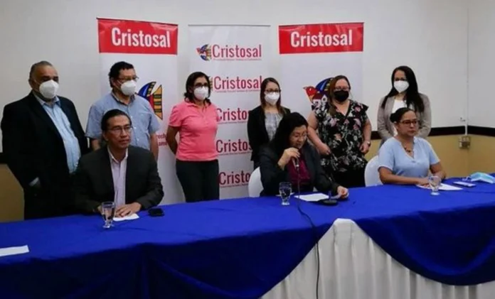 Cristosal suspende operaciones en El Salvador por incremento de hostigamiento estatal 1 Cristosal