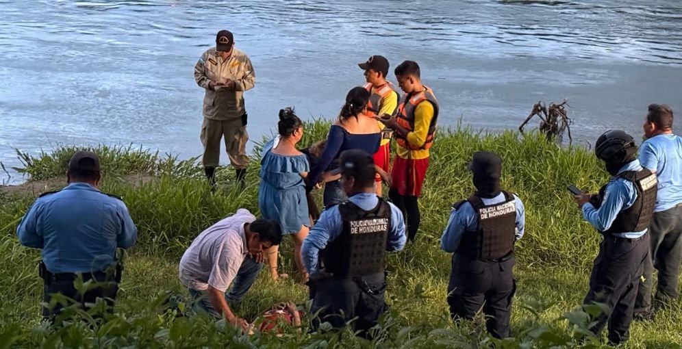 Dos niños mueren y una mujer sigue desaparecida tras ser arrastrados por el río Humuya en Yoro 1 Dos menores mueren y una mujer sigue desaparecida tras ser arrastrados por el rio Humuya en Yoro