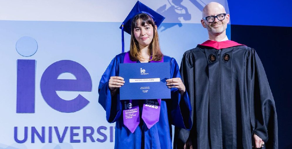 Arquitecta hondureña se gradúa con honores en prestigiosa universidad de España 1 Hondurena se gradua en el Instituto de Empresa de Espana La Tribuna