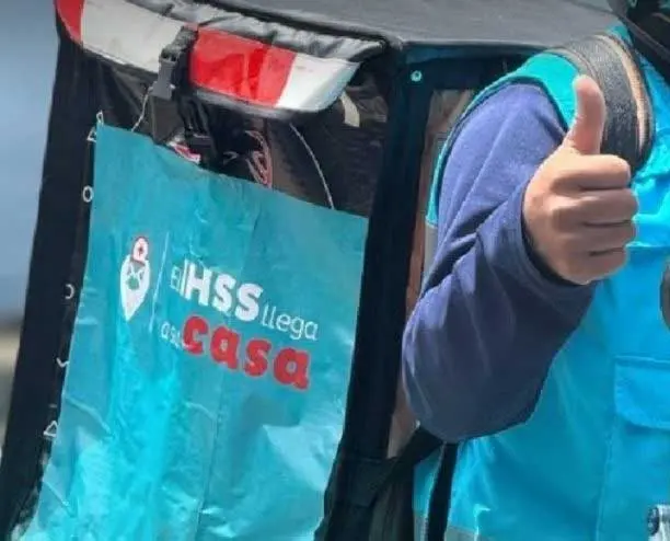 IHSS les lleva los medicamentos a la casa a jubilados en Tegucigalpa y SPS 1 IHSS.jpg