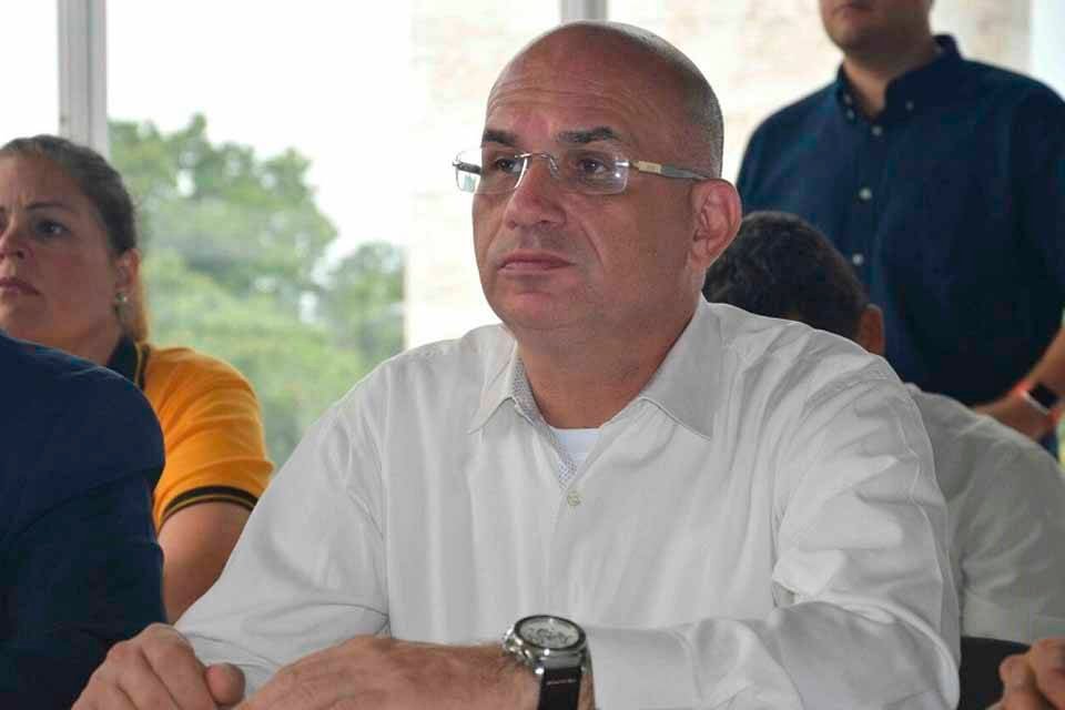 LIBRE abre las puertas a asesores chavistas y enciende alertas en Honduras 5 Jose Antonio Espana diputado
