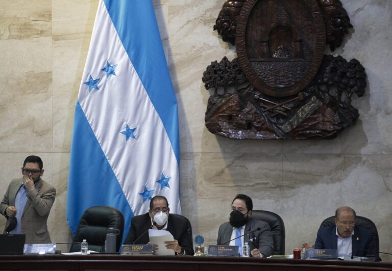 MG 2609 congreso nacional