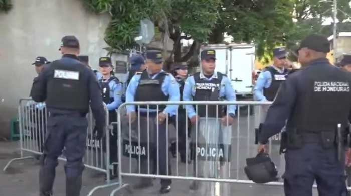 Policía Nacional resguarda el CNE ante posibles protestas por licitación de biometría 1 RESGUARDO