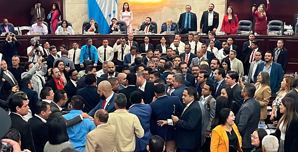 Congreso Nacional reitera respaldo al proceso electoral y condena actos de violencia 1 SESION DEL CONGRESO NACIONAL 1