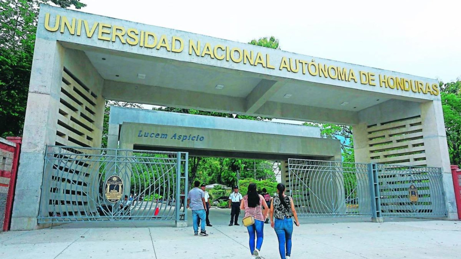 UNAH mantiene clases presenciales y refuerza medidas por aumento de enfermedades respiratorias 1 UNAH RCV