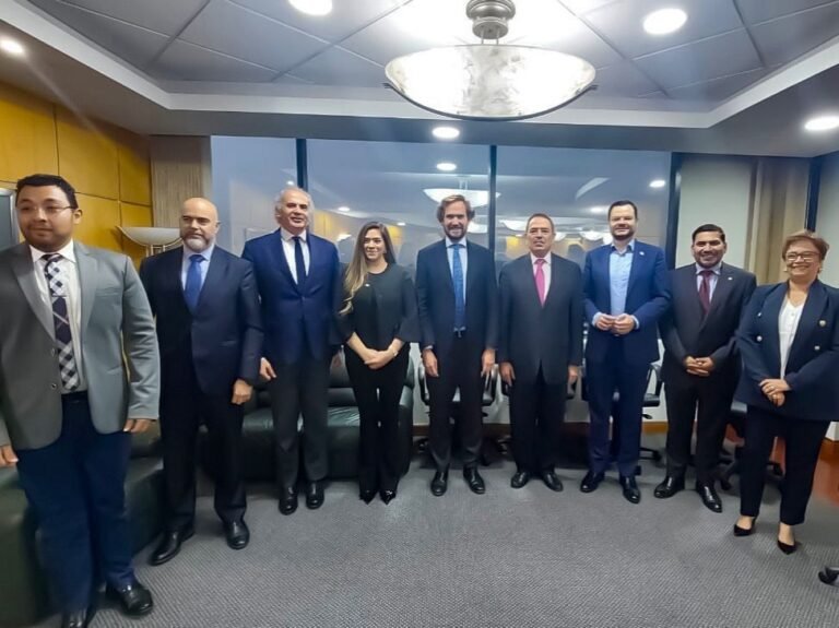 Observadores europeos respaldarán elecciones en Honduras tras reunión con el Partido Nacional 5 WhatsApp Image 2025 07 02 at 16.01.12