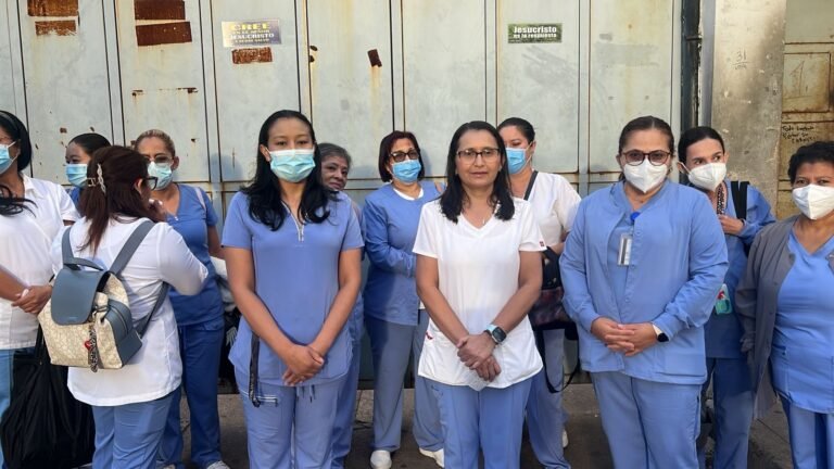 Enfermeras del Hospital Escuela exigen a Salud cumplir sentencia laboral tras 12 años de espera 1 WhatsApp Image 2025 07 30 at 6.07.49 AM 1