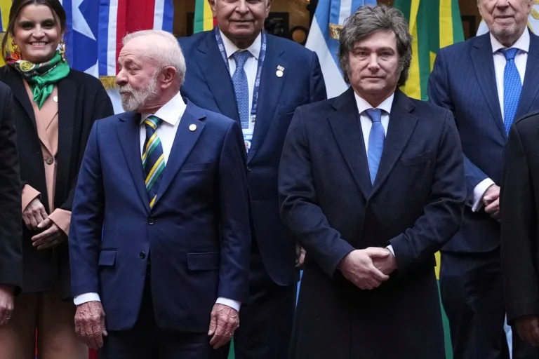 ONG alertan sobre la creciente injerencia de corporaciones en políticas alimentarias de América Latina 9 lula milei mercosur pic