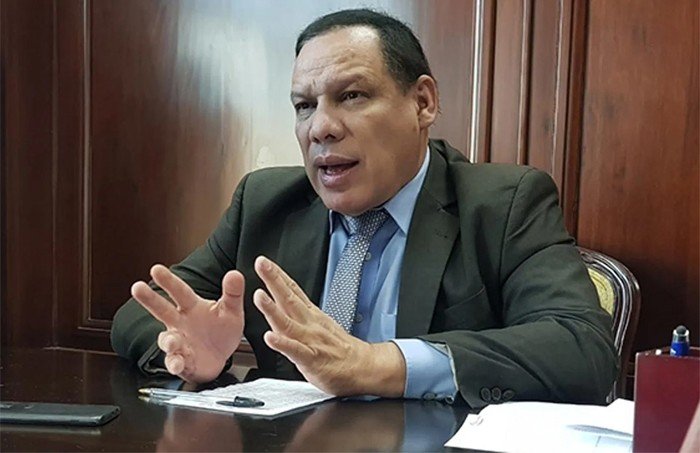 Marco Tulio Medina cuestiona al gobierno por ocultar datos reales del COVID y aplicar medidas sin sustento 1 marco tulio medina