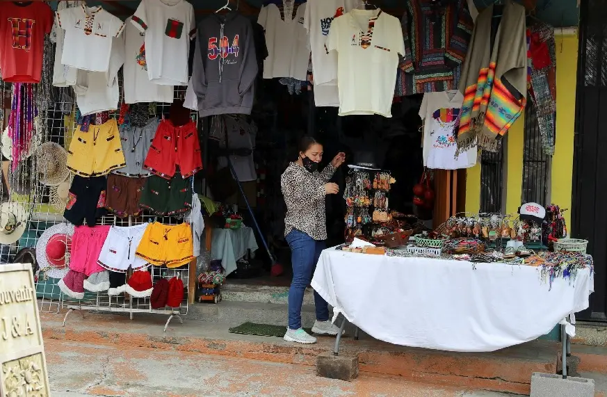 Bajas ventas asfixian a las MiPymes en medio de crisis política y sanitaria 1 microeconomia.jpg