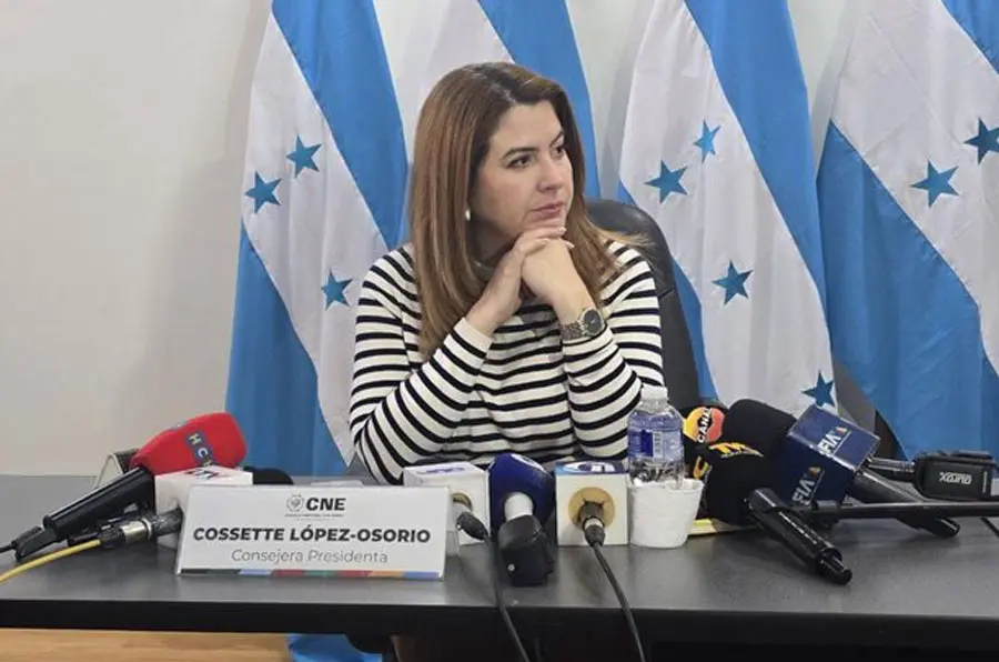CNE confirma cinco empresas en carrera por el TREP y mantiene fecha de elecciones 1 Cossette Lopez.jpg 1