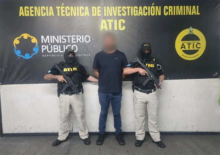 Ex policía capturado por intento de secuestro; vinculado a banda criminal desarticulada en varios departamentos 1 Expolicia capturado.jpg