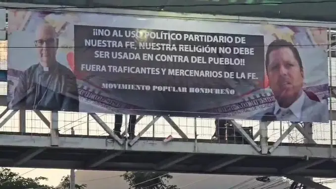 Carteles contra líderes religiosos elevan la tensión antes de caminata masiva en Tegucigalpa 1 PANCARTA CAMINATA IGLESIAS CONTRA.jpg