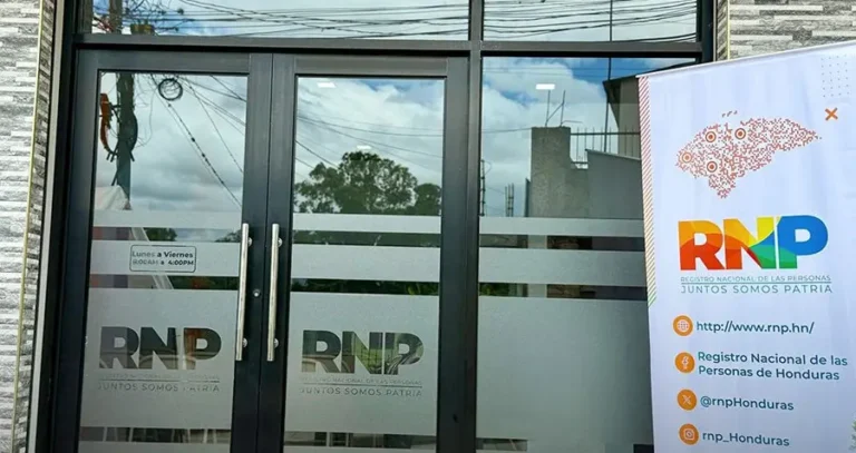 Registro Nacional de las Personas.jpg 1