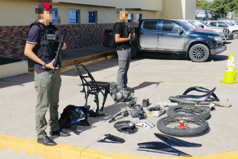 Capturan a hombre en El Picachito con motocicleta robada que pretendía vender por piezas en Marketplace 19 WhatsApp Image 2025 08 07 at 1.21.56 PM