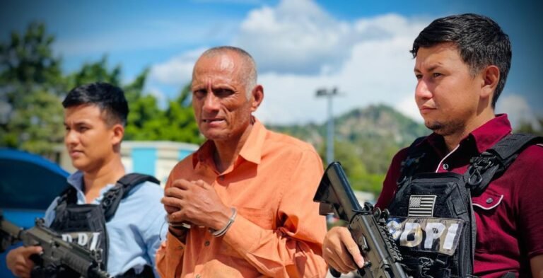 Capturan a presunto ladrón de vehículos y baterías en Tegucigalpa 1 WhatsApp Image 2025 08 15 at 4.31.58 PM