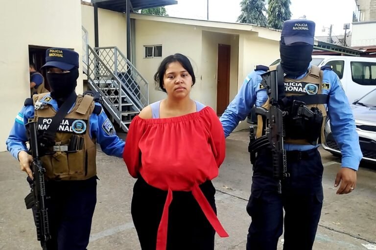 Capturan a integrante de red de lavado de activos ligada a la MS-13 14 WhatsApp Image 2025 08 21 at 1.18.49 PM 1