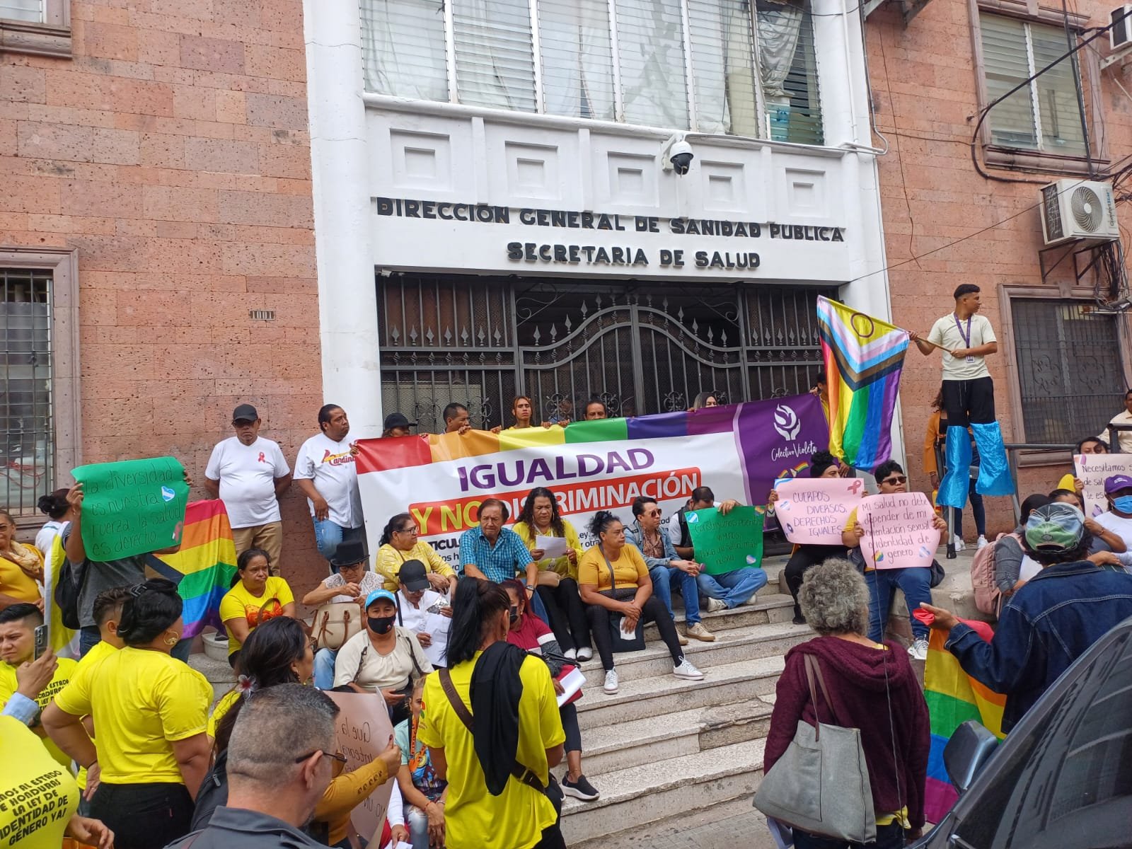 Salud congela aprobación de guía contra la discriminación en hospitales 1 WhatsApp Image 2025 08 27 at 1.54.42 PM