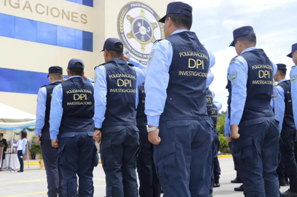 Detienen a tres agentes de la DPI en Ocotepeque por robo, allanamiento y manejo ilegal de documentos 1 a2 1 1068x711 1
