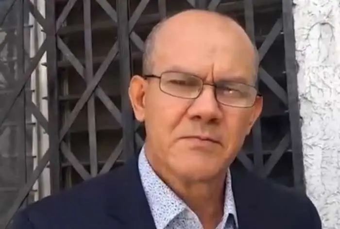 40 abogados abandonan Libre y se suman al Partido Liberal en San Pedro Sula 1 abogado jose cruz.jpg