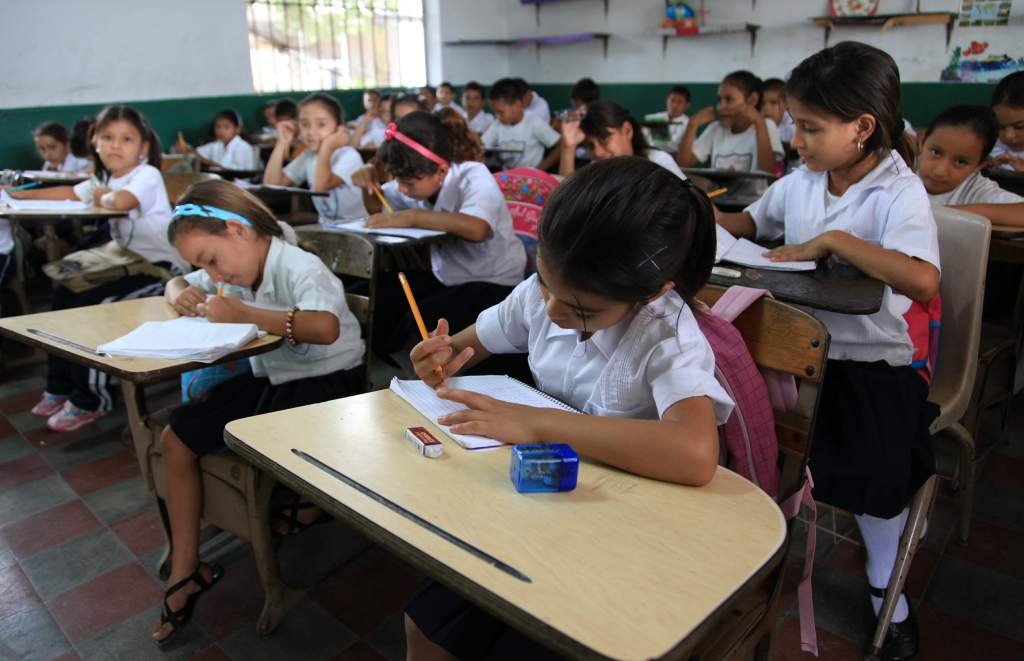 Tras días de incertidumbre, Educación confirma regreso a clases presenciales en las dos principales ciudades 1 clases honduras