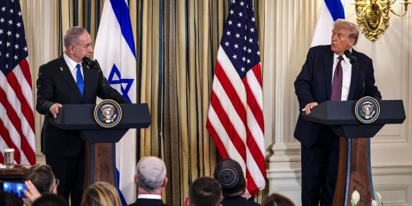 Israel y Estados Unidos negocian alto el fuego mientras la crisis en Gaza se intensifica 1 250929 donald trump Benjamin Netanyahu ew 242p 953977