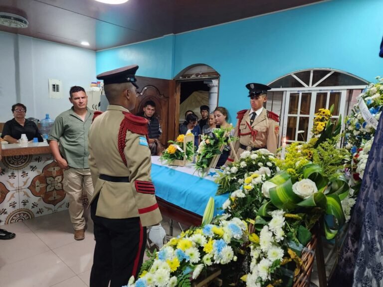 Policía hondureña despide con honores a subcomisario que murió salvando a menores 1 548471173 1080993737520807 8679216992577818727 n