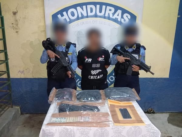 Operativo policial en Yoro deja dos detenidos y decomiso de marihuana 1 555702343 122168145128756684 6544826363482285377 n