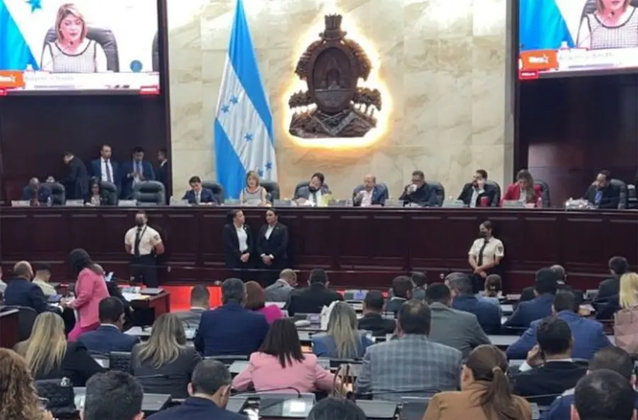 Sin señales de sesión: Congreso Nacional sigue sin convocatoria en semana clave 1 Congreso Nacional 06 08 25.jpg