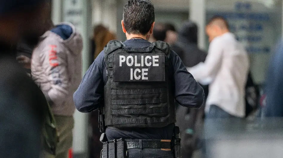 Corte Suprema de EE. UU. autoriza redadas migratorias sin causa razonable en Los Ángeles 1 ICE.jpg