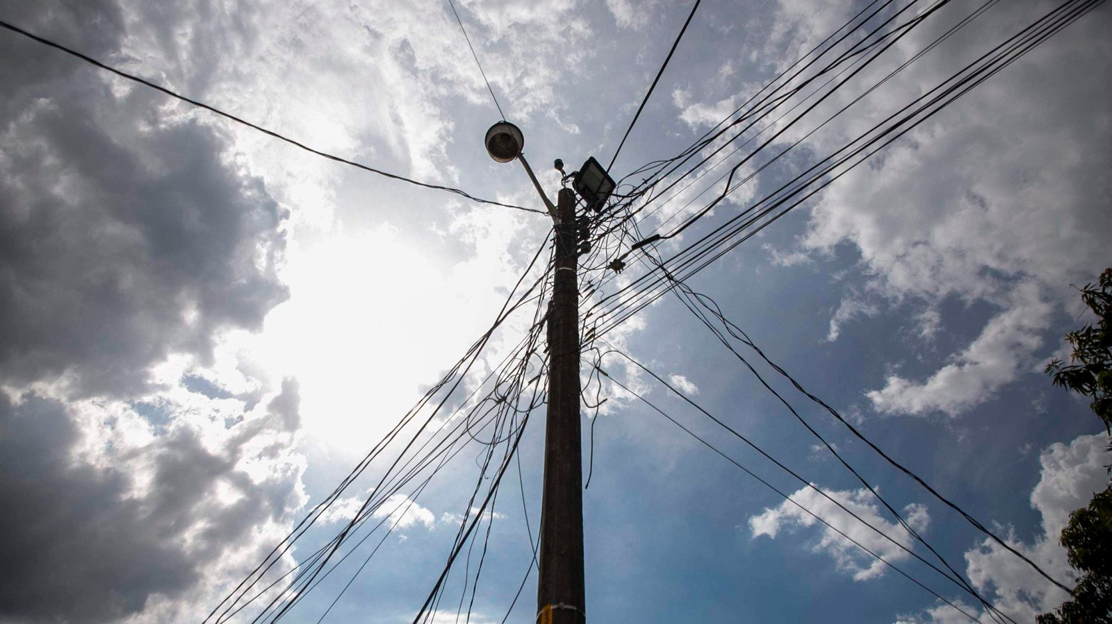 El Paraíso sufre apagones diarios pese a nuevas plantas eléctricas 1 MG 1782 scaled 1