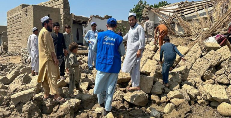 Un terremoto mata a mas de 800 personas en Afganistan La Tribuna