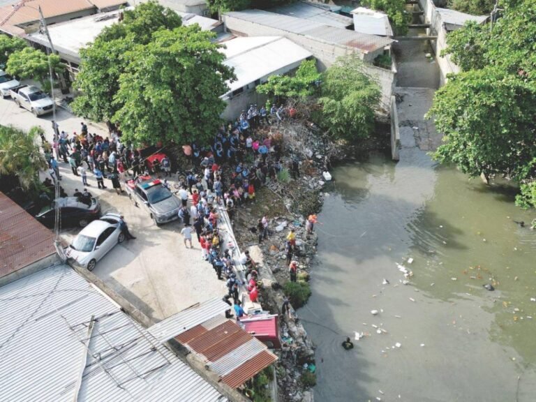 Familia de Elvis Bautista se aferra a la esperanza tras su desaparición en quebrada La Primavera 23 WhatsApp Image 2025 09 16 at 8.00.24 AM