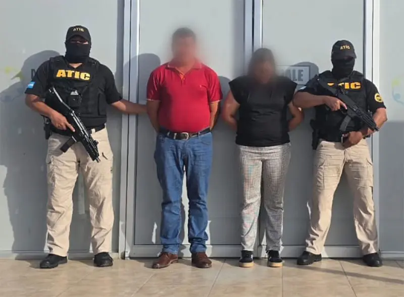 Formalizan proceso por malversación contra exfuncionarios de Santa Rosa de Copán 1 dos exfuncionarios Santa Rosa de Copan.jpg