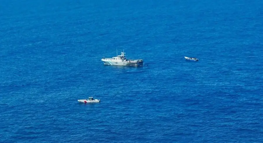 Honduras denuncia incursión de embarcaciones salvadoreñas en el Golfo de Fonseca 1 embarcacion salvadorena aguas hondurenas.jpg