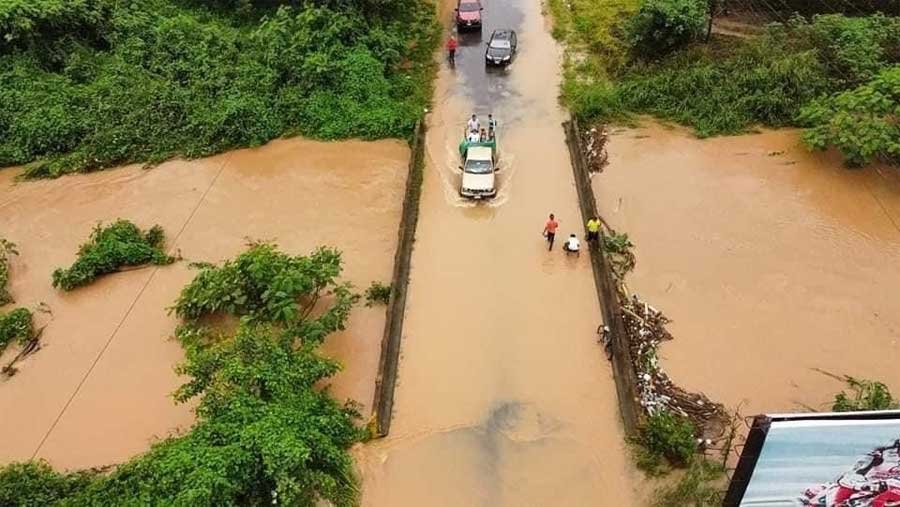 Fuertes lluvias generan inundaciones y rompimiento de bordos en El Progreso 1 inundaciones valle sula1