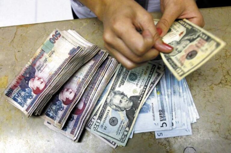 lempiras dolares y euros