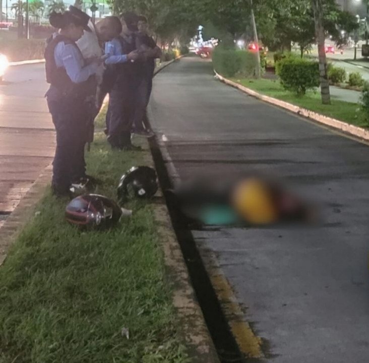 Tragedia en el bulevar Suyapa deja una mujer fallecida tras accidente en motocicleta 1 9e159b01 fd26 44f3 b008 4466b9f10d4a