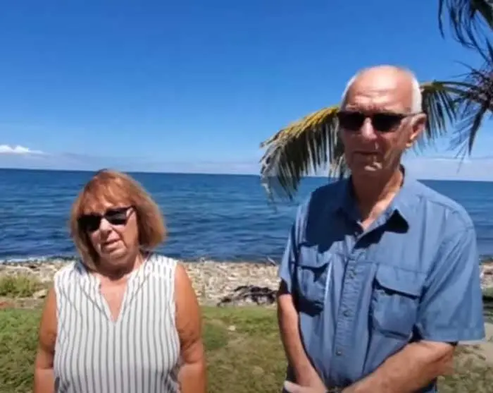 Pareja canadiense decide dejar Honduras tras invasión armada en su propiedad de Trujillo 1 CANADIENSES.jpg