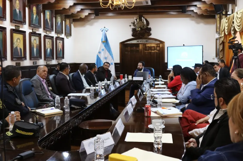 Congreso Nacional logra consensos, pero sigue sin convocar a sesión 1 Congreso Nacional junta directiva jefes de bancada.jpg