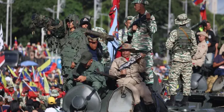 Venezuela pone en marcha ‘Independencia 200’ ante despliegue militar de EE.UU. 1 Venezuela ejercicio.jpg