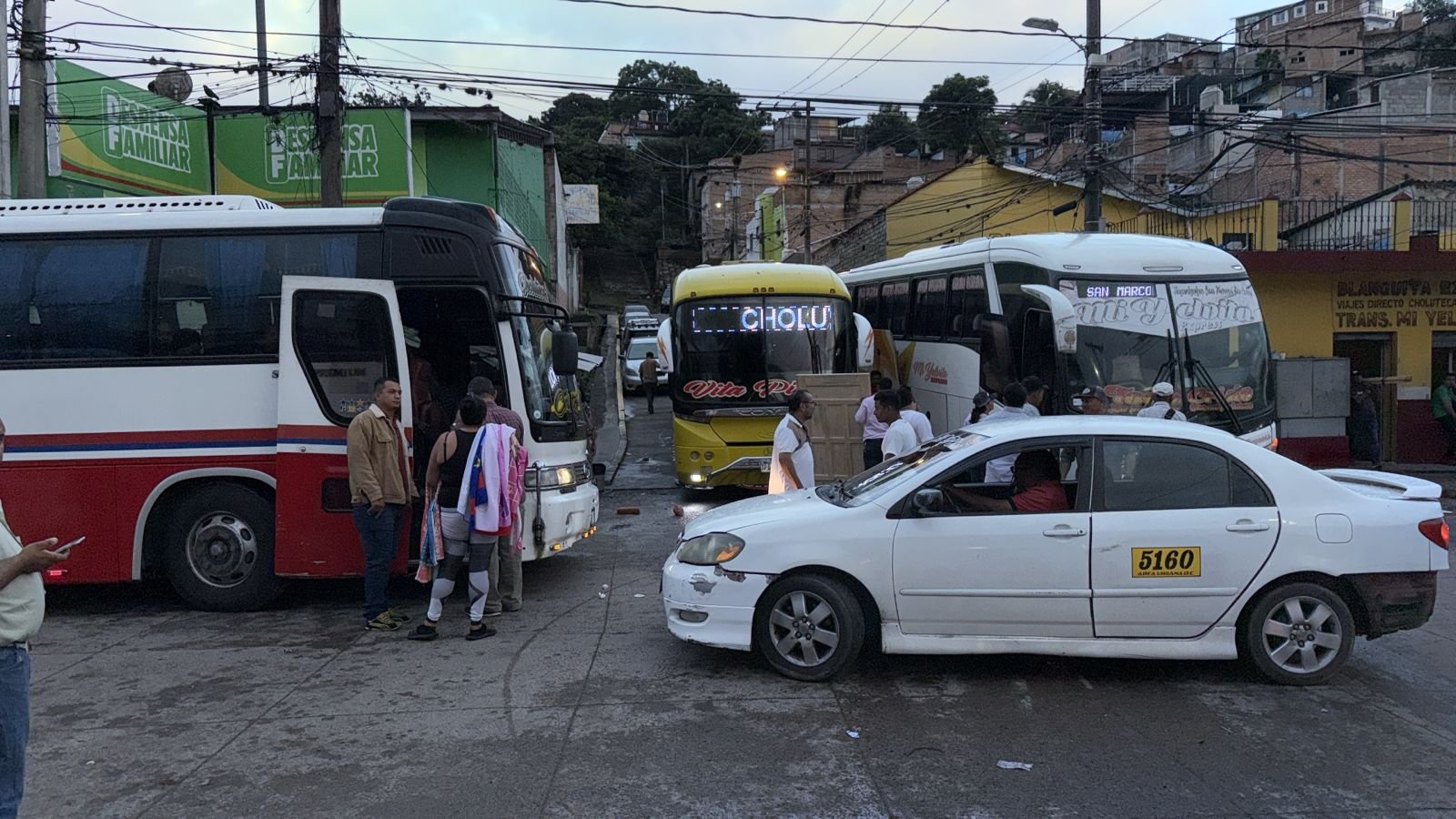 Feriado Morazánico moviliza a cientos de turistas por todo Honduras 1 WhatsApp Image 2025 10 01 at 5.51.57 AM