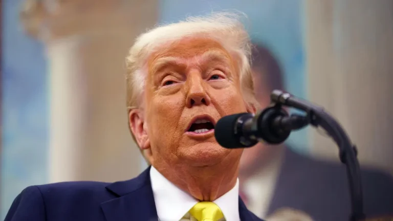 Trump defiende a Colón y critica intentos de borrar su legado histórico 19 donald trump presidente eeuu 96