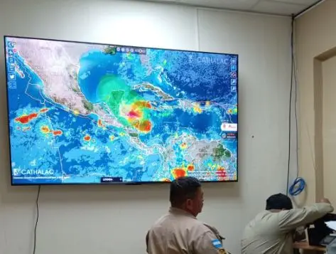 Fuertes lluvias dejan muerte y destrucción en el país 1 lluvias honduras.jpg